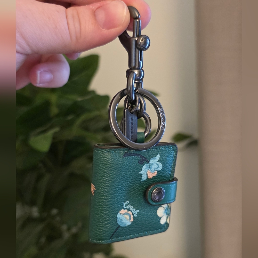 Coach Mystical Floral Picture Frame Bag Charm Key Ring Style# C8234 - Picture 2 of 5